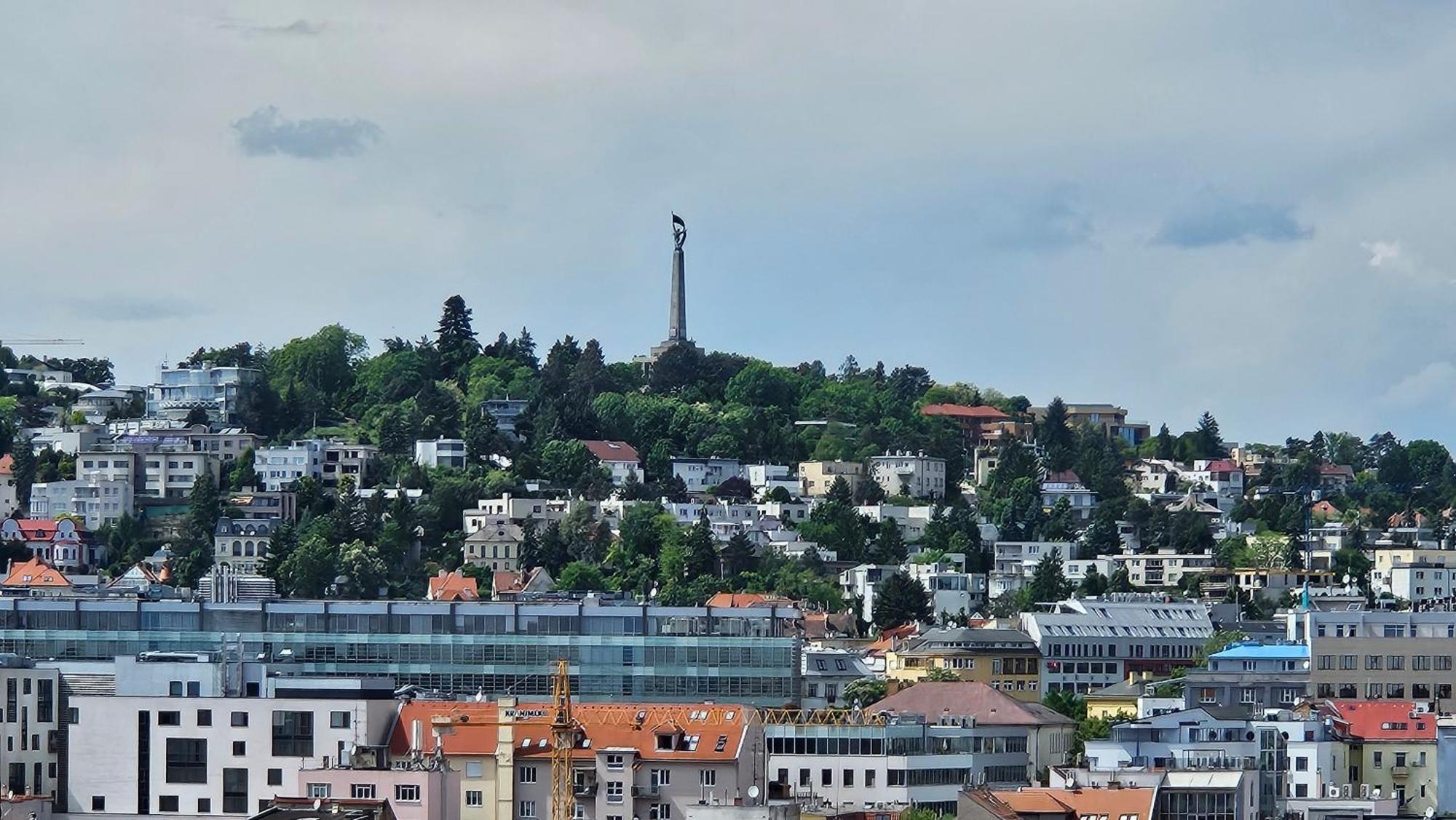 Panorama View Design Apt In Old Town - Free Parking Bratislava Bagian luar foto